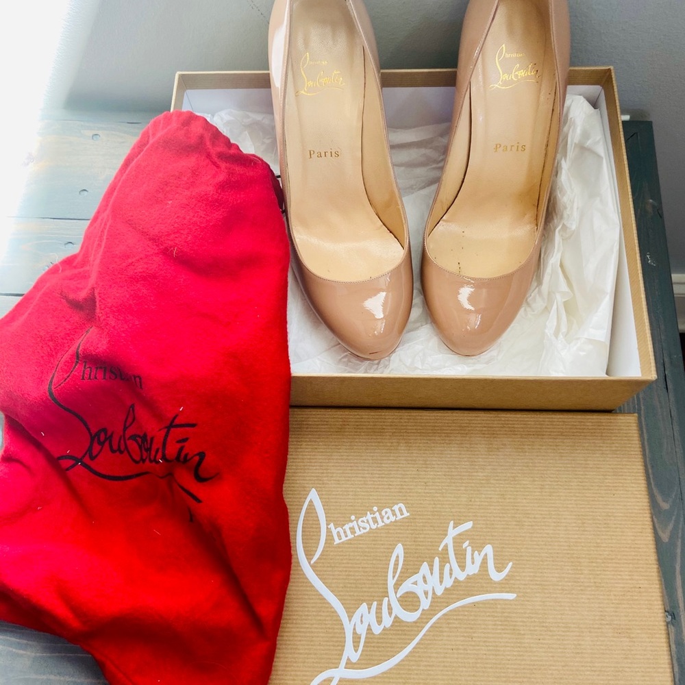 Christian Louboutin neofilo gently used heels 9.5